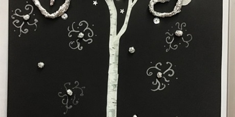 Powiększ grafikę: Praca plastyczna - drzewo z folii aluminiowej.