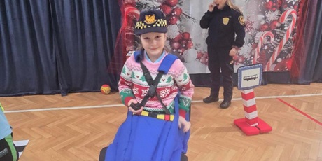 Powiększ grafikę: W mundurze Straży Miejskiej.