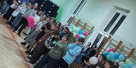 Powiększ grafikę: Zabawy.