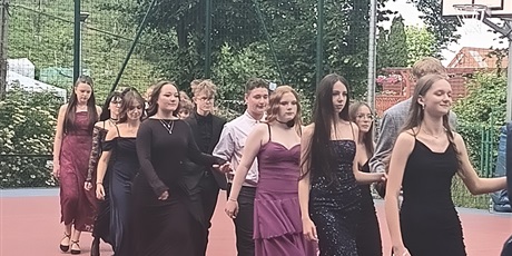 Powiększ grafikę: Polonez.