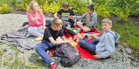 Powiększ grafikę: Piknik klasy 6.