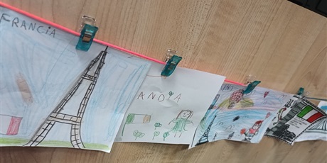 Powiększ grafikę: Prace uczniów.