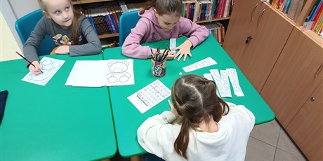 Powiększ grafikę: Projektowanie swojego misia.