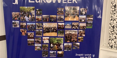 Powiększ grafikę: Plakat Euroweek - zdjęcia w sercu.