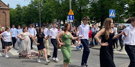 Powiększ grafikę: Polonez.