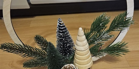 Powiększ grafikę: Stroik świąteczny.