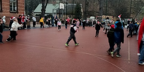 Powiększ grafikę: Zabawy.