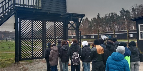 Powiększ grafikę: Brama strażnicza.