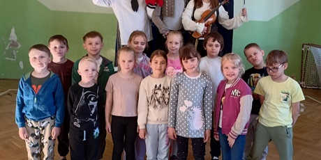Powiększ grafikę: Klasa 1a z piratami.