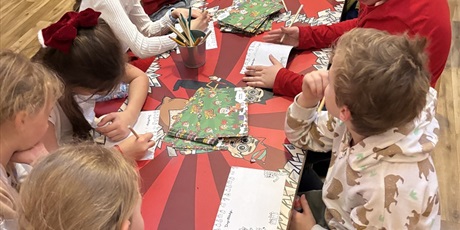 Powiększ grafikę: Listy do Mikołaja.