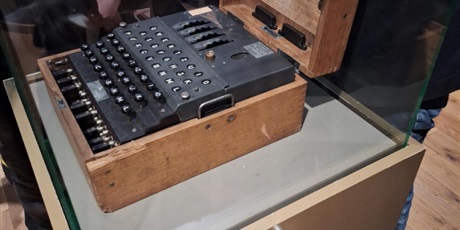 Powiększ grafikę: Enigma.