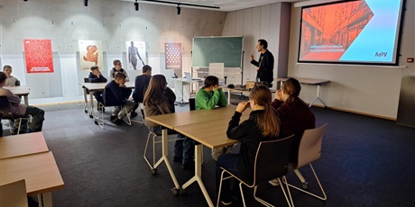 Powiększ grafikę: Wykład.