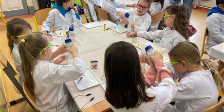 Powiększ grafikę: Mieszanie składników.