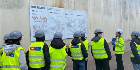 Powiększ grafikę: Tablice informacyjne.