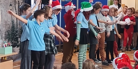 Powiększ grafikę: Układ taneczny 4b.