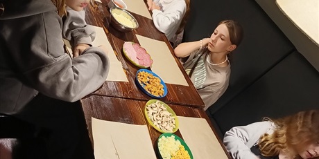 Powiększ grafikę: Wykład o pizzy.