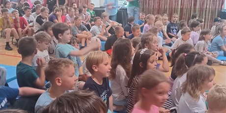 Powiększ grafikę: Uczniowie naszej szkoły.
