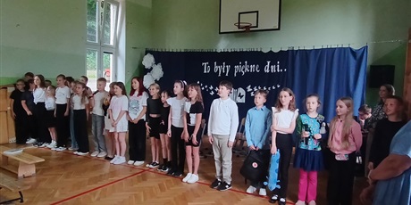 Powiększ grafikę: Wspólna piosenka.