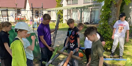 Powiększ grafikę: Zadania grupowe w Zielonej Szkole.