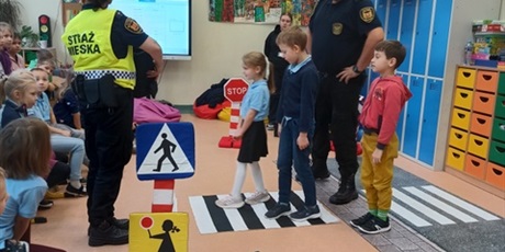 STRAŻ MIEJSKA W SZKOLE
