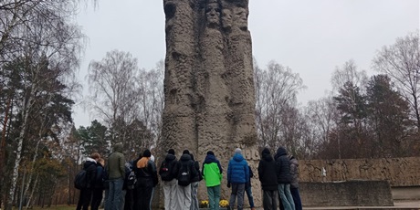 Powiększ grafikę: WYCIECZKI